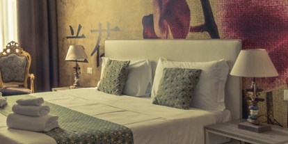 Hotels am See - Garten mit Seezugang - Gardasee - Verona - Lake Garda Beach Hostel
