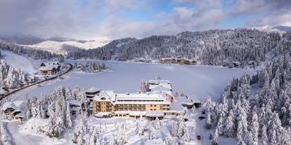 Hotels am See - Liegewiese direkt am See - Kärnten - Hotel Hochschober im Winter - Hotel Hochschober