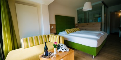 Hotels am See - Art des Seezugangs: hoteleigener Steg - Seehotel Hoffmann am Ossiacher See