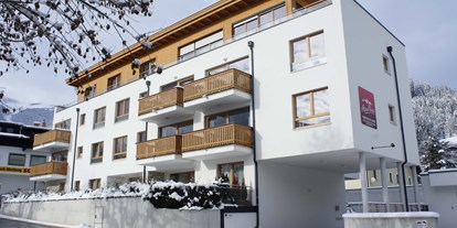 Hotels am See - Art des Seezugangs: öffentlicher Seezugang - AlpenParks Residence Zell am See 