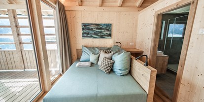 Hotels am See - Uferweg - Österreich - Badehaus mit Daybett zum Lesen und Entspannen - Im Franzerl am Weissensee