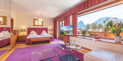 Hotels am See - Umgebungsschwerpunkt: Berg - Wolfgangsee - Familiensuite für 2 bis 5 Personen mit 2 Schlafzimmer, 2 Bäder und 2 Balkonen - Hotel Furian