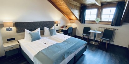 Hotels am See - Art des Seezugangs: Strandbad - Deutschland - Doppelzimmer Dachgaube - Hotel Möwe am See