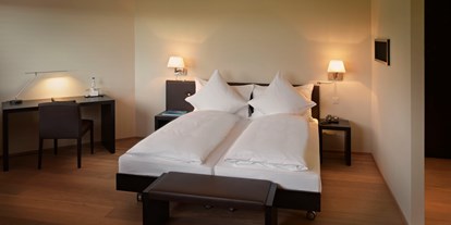 Hotels am See - Bettgrößen: Queen Size Bett - Doppelzimmer Superior - Hotel Seepark Thun - Hotel Seepark