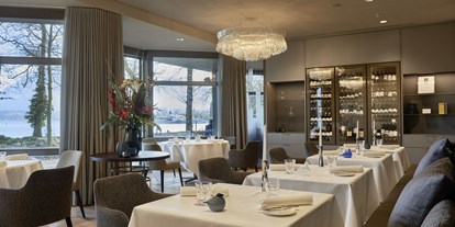 Hotels am See - Bettgrößen: Queen Size Bett - "dasRestaurant" im Seepark Thun - ausgezeichnet  mit 1 Stern Guide Michelin 1 Stern und 16 Punkte GaultMillau - Hotel Seepark