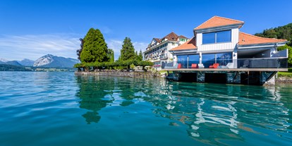 Hotels am See - Sonnenterrasse - Schweiz - Bootshaus am See mit direktem Seeeinstieg - Parkhotel Gunten