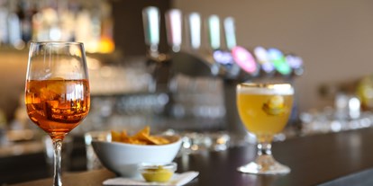 Hotels am See - Klassifizierung: 4 Sterne - Bar-Lounge «Lago Lounge»: Vom ersten Espresso bis zum letzten Schlummertrunk, vom Croissant bis zum Apéro - Hotel Marina Lachen