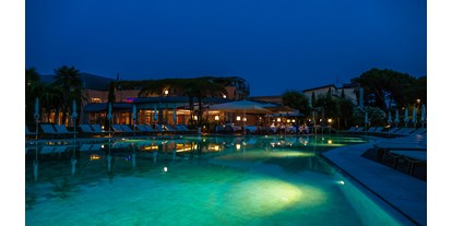 Hotels am See - Balkon - Venetien - Aussen Abendessen - Hotel Corte Valier