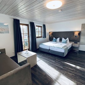 Urlaub am See: Doppelzimmer 22m² - Garten-& Seeblick - Hotel Möwe am See