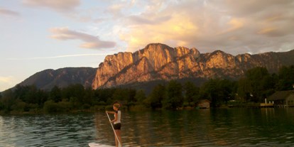 Hotels am See - Au (Unterach am Attersee) - Stand Up Paddling - Seegasthof & Segelschule Weisse Taube