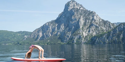 Hotels am See - Umgebungsschwerpunkt: Fluss - Oberösterreich - Yoga am SUP am Traunsee - SUP´s kostenfrei für Hotelgäste - Post am See