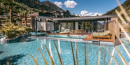 Hotels am See - Abendmenü: à la carte - Südtirol - Meran - Quellenhof See Lodge - Adults only