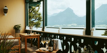 Hotels am See - Art des Seezugangs: öffentlicher Seezugang - Salzkammergut - Superior Suite mit Terrasse und Seeblick - Hotel Peter am Wolfgangsee