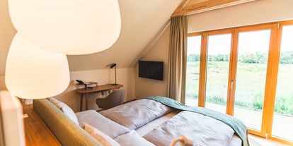 Hotels am See - Terrasse - PLZ 7152 (Österreich) - Residenzen am See - parkside - Schlafzimmer 2 Ausblick - VILA VITA Pannonia