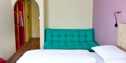 Hotels am See - Bettgrößen: King Size Bett - Obergoritschach - Superior Doppelzimmer - Eden Park Retro Chique Hotel Velden