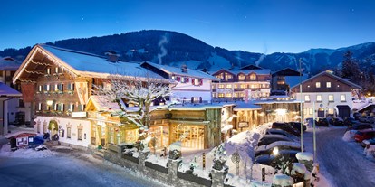 Hotels am See - Abendmenü: à la carte - Salzburg - Vorderansicht Romantikhotel Zell am See - RomantikHotel Zell Am See