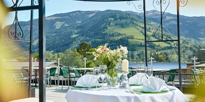 Hotels am See - Abendmenü: à la carte - Salzburg - Dachterrasse / Natursolarium - RomantikHotel Zell Am See