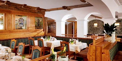 Hotels am See - Spielplatz am See - Krössenbach - Restaurant / Josefistube - RomantikHotel Zell Am See