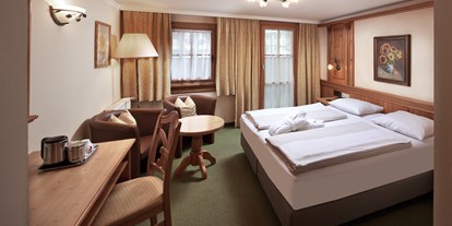 Hotels am See - Art des Seezugangs: öffentlicher Seezugang - Hohlwegen - Romantikzimmer - RomantikHotel Zell Am See