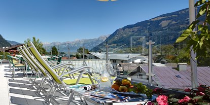 Hotels am See - Bettgrößen: Doppelbett - Salzburg - Dachterrasse_Natursolarium - Hotel Fischerwirt