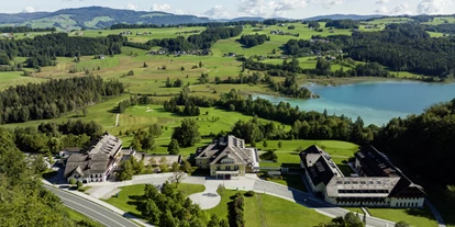 Hotels am See - Unterkunftsart: Hotel - Salzburg - Vogelperspektive - Arabella Jagdhof Resort am Fuschlsee