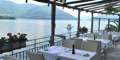 Hotels am See - Abendmenü: à la carte - Lago Maggiore - auf der schönster Seeterasse am Lago Maggiore speisen - Art Hotel Posta al lago