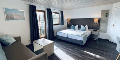 Hotels am See - Umgebungsschwerpunkt: Berg - Prutting - Doppelzimmer 22m² - Garten-& Seeblick - Hotel Möwe am See