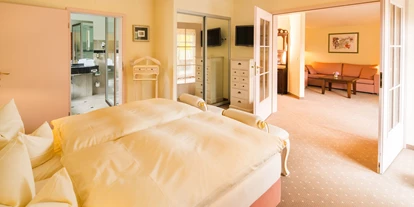 Hotels am See - Bettgrößen: Queen Size Bett - Mühl Rosin - Suite - Kurhaus am Inselsee