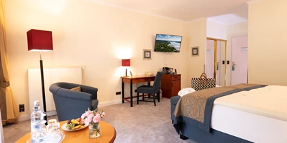 Hotels am See - Bettgrößen: Queen Size Bett - Mühl Rosin - Junior Suite - Kurhaus am Inselsee