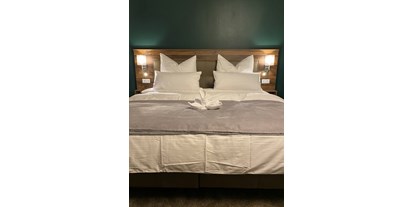 Hotels am See - Zimmer mit Seeblick - Langerwisch - Deluxe Doppelzimmer mit Seeblick  - Hotel-Restaurant Club del Lago 