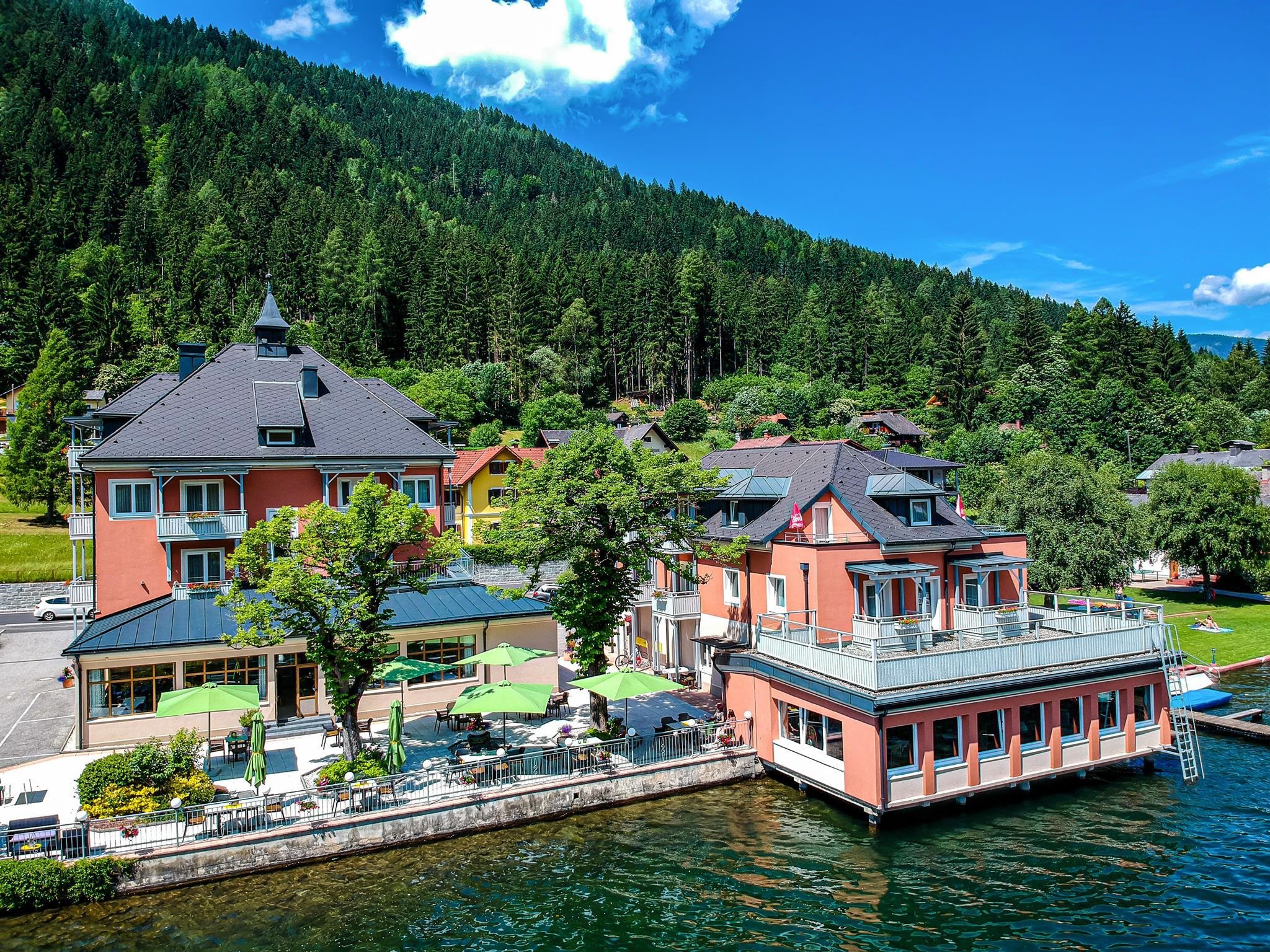 Hotels am See: Strandhotel Burgstaller
