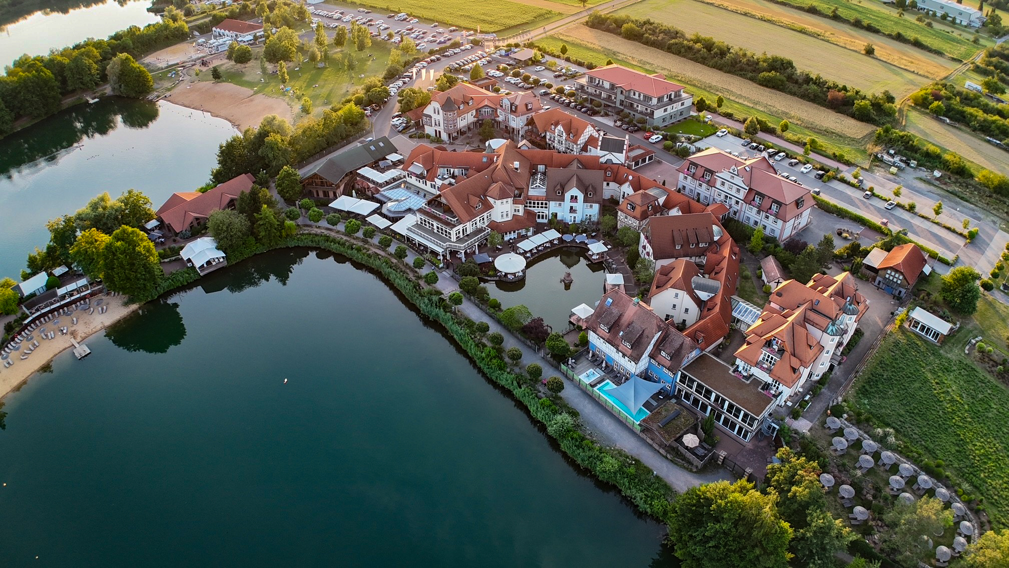 Urlaub am See - Seehotel Niedernberg - Das Dorf am See
