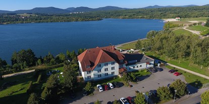 Hotels am See - Garten mit Seezugang - Eibau - Hotel "Haus Am See"