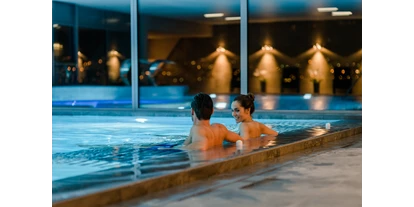 Hotels am See - Pools: Innenpool - Reichenbach im Kandertal - Indoor-Solepool, 110m² - Deltapark Vitalresort