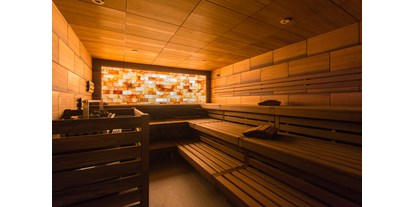 Hotels am See - Unterkunftsart: Hotel - Uttigen - Gebirgssalz-Sauna - Deltapark Vitalresort