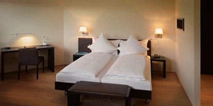 Hotels am See - Art des Seezugangs: öffentlicher Seezugang - Thun - Doppelzimmer Superior - Hotel Seepark Thun - Hotel Seepark