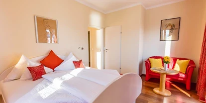 Hotels am See - Doppelwaschbecken - Fresnach - Seeblick Suite mit Balkon oder Terrasse - Erwachsenenhotel "das Moser - Hotel am See"