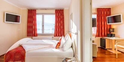 Hotels am See - Art des Seezugangs: hoteleigener Steg - Fresnach - Seeblick Suite mit Balkon oder Terrasse - Erwachsenenhotel "das Moser - Hotel am See"