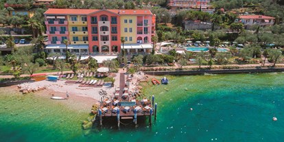 Hotels am See - Pools: Infinity Pool - Gardasee - Verona - Kristallklares Wasser erwartet Sie.  - Belfiore Park Hotel
