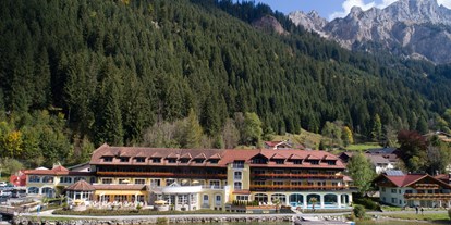 Hotels am See - Parkgarage - Weißenbach am Lech - Via Salina Seehotel