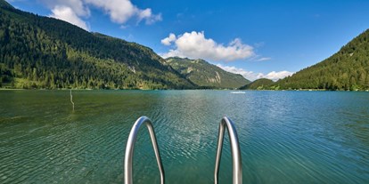 Hotels am See - Art des Seezugangs: öffentlicher Seezugang - Füssen - haldensee**** - Naturerlebnis und Wellnesshotel