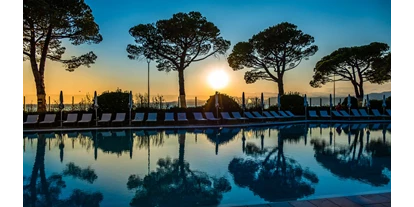 Hotels am See - Pools: Außenpool nicht beheizt - Sonneuntergangs - Hotel Corte Valier