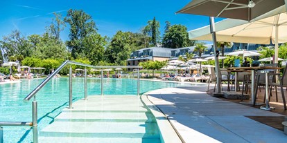 Hotels am See - Abendmenü: à la carte - Manerba del Garda - Pool - Hotel Corte Valier
