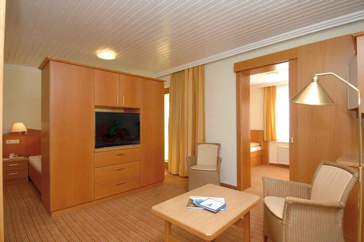 Baby + Kinderhotel Sonnelino Zimmerkategorien Dreibett-Appartement Kamille