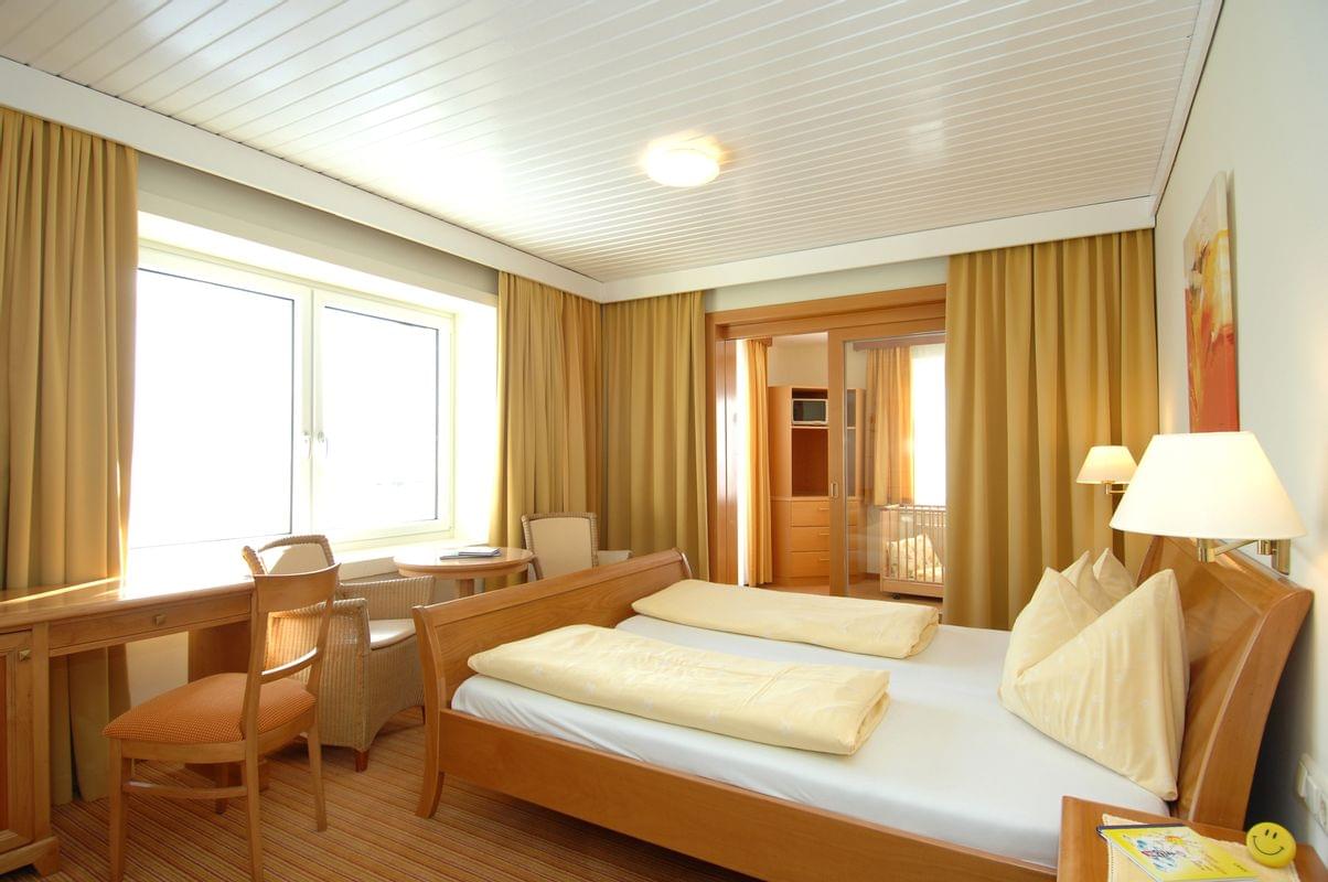 Baby + Kinderhotel Sonnelino Zimmerkategorien Baby-Kind-Appartement Hollunder