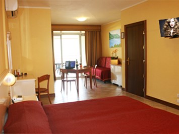 Hotel Residence Miralago Zimmerkategorien Superior Dreibettzimmer 30-45 m². 