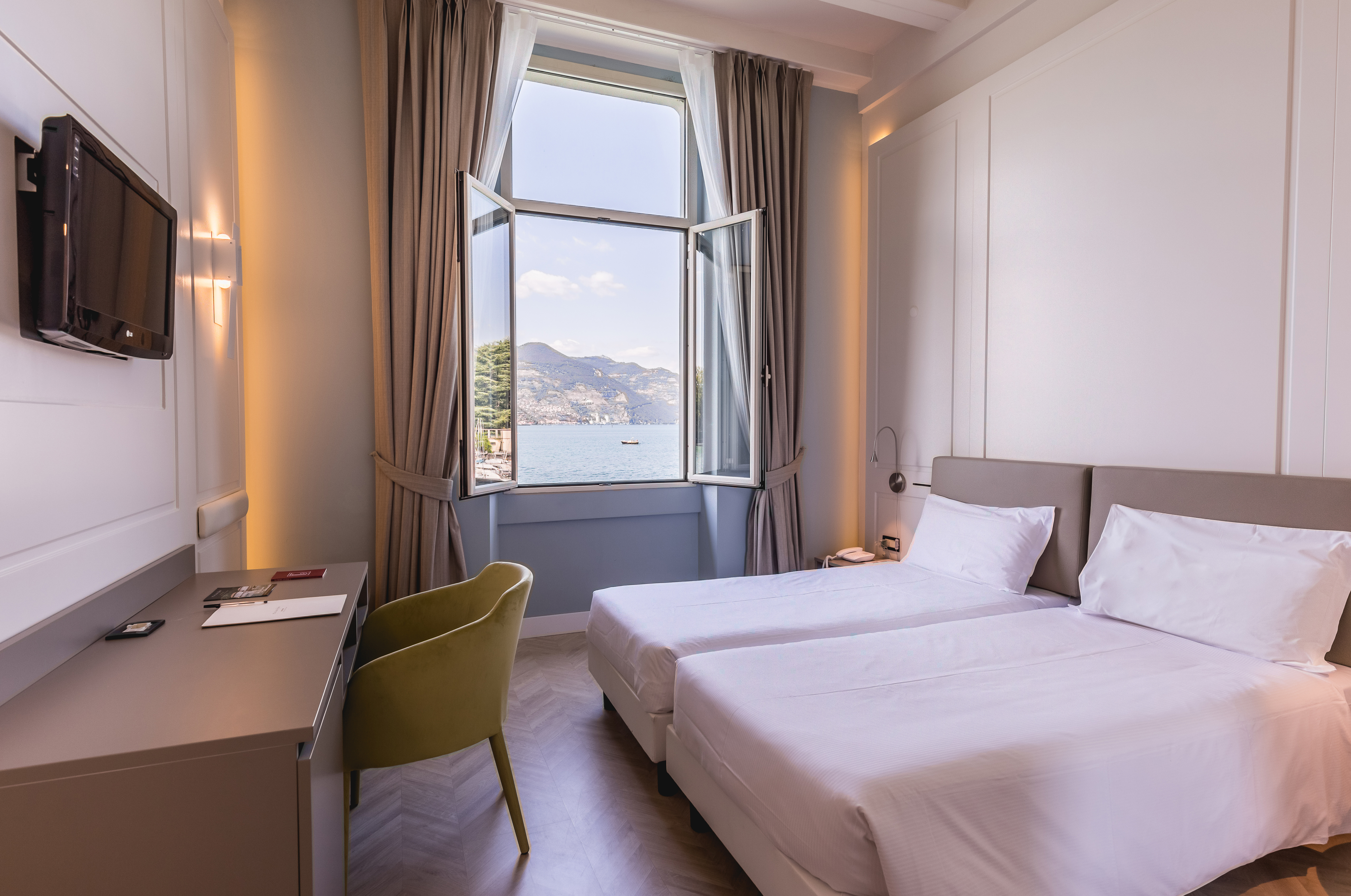 Urlaub am See: Hotel Araba Fenice