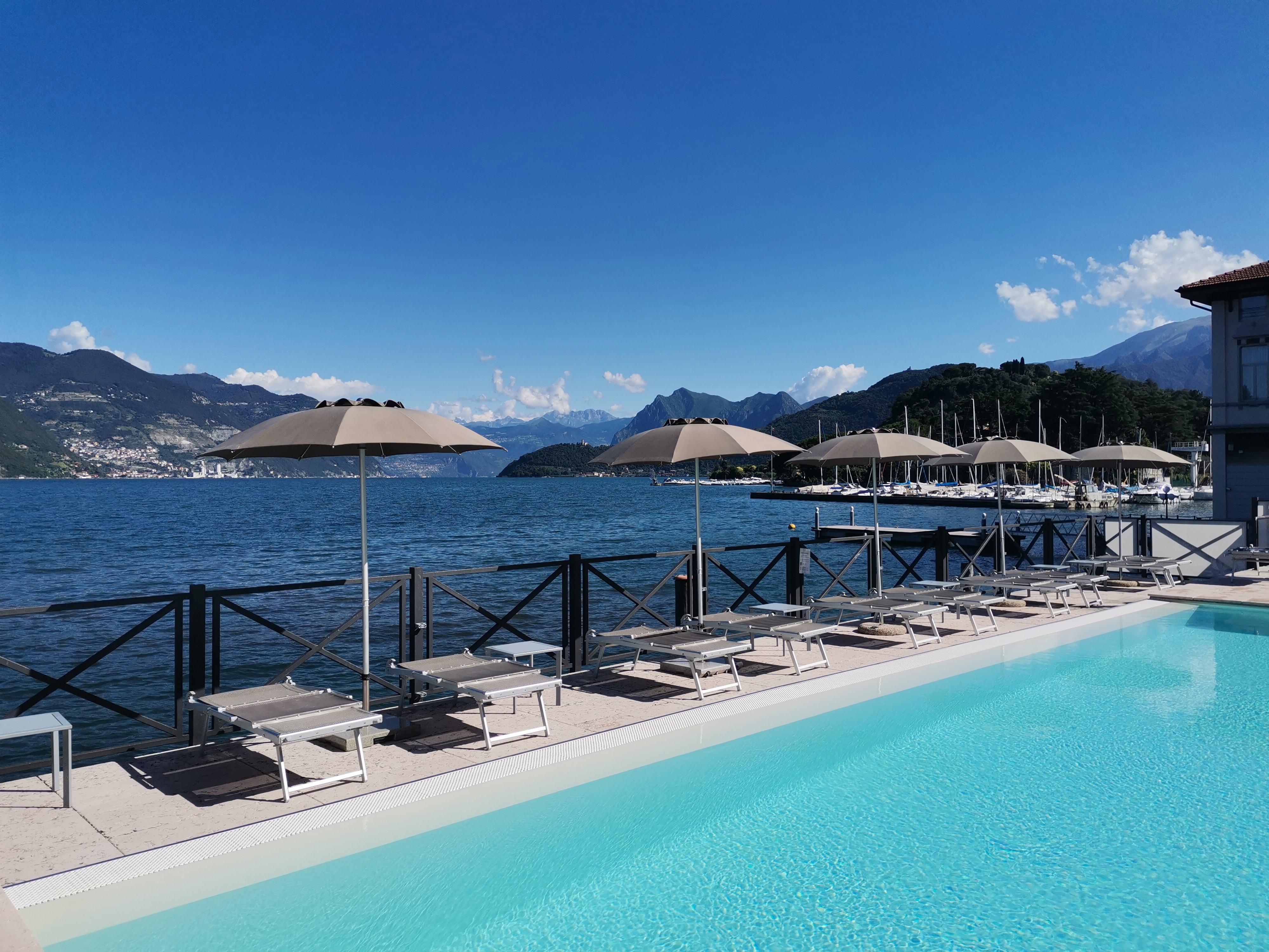 Urlaub am See: Hotel Araba Fenice