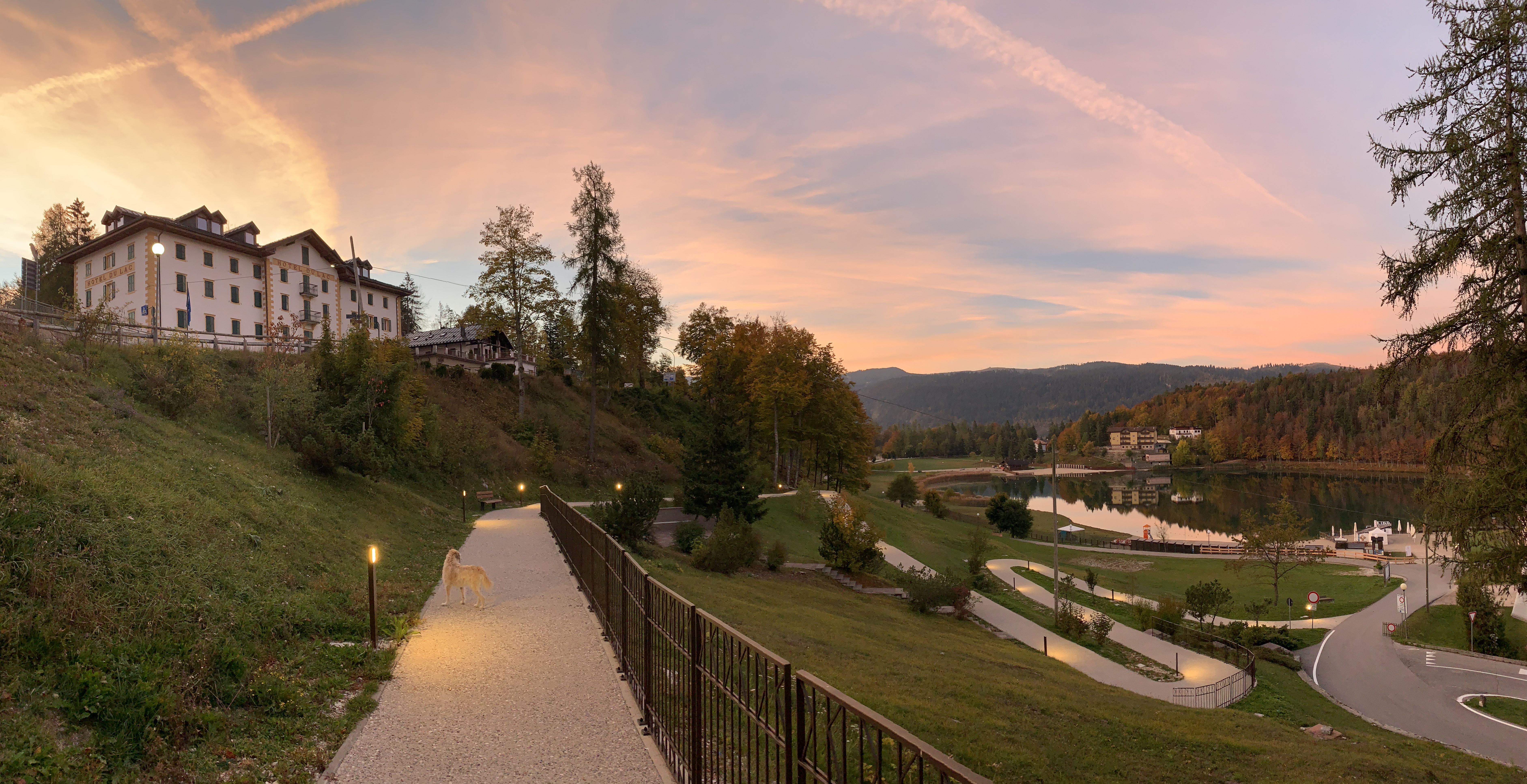 Urlaub am See: Morning - Hotel Du Lac Parc & Residence
