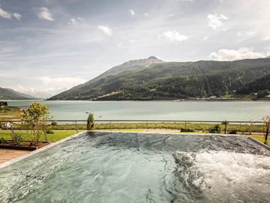 Urlaub am See: Seehotel Panorama Relax